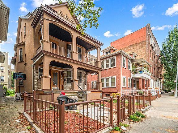 4th image of 672 E 21st St