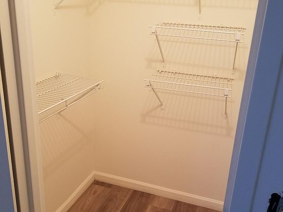 4th image of 121 Wellington Ct APT 2H