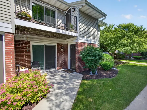 N168N11065 Ashbury CIRCLE #8, Germantown, WI 53022