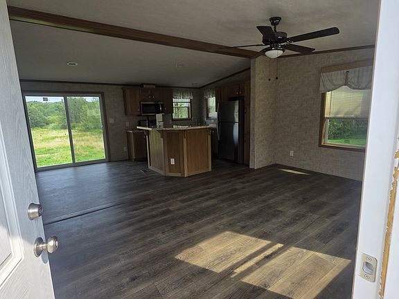 4th image of 9091 Williams Rd