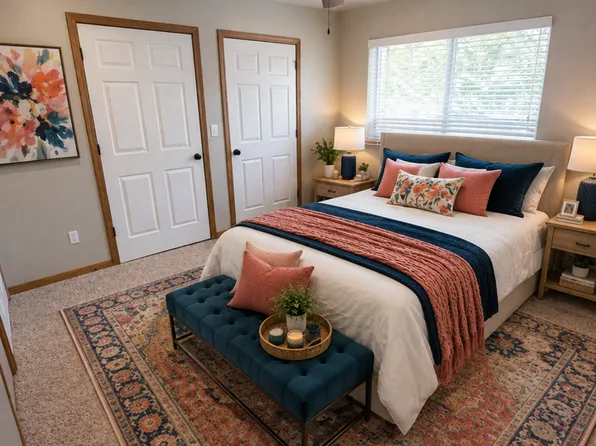 907 W Cherry Ave, Selah, WA
