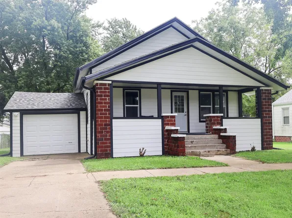 319 N Main St, Stuart, IA 50250