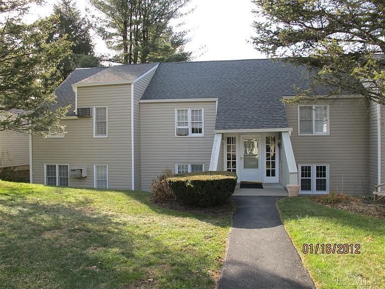 1st image of 301 Holly Stream Ct
