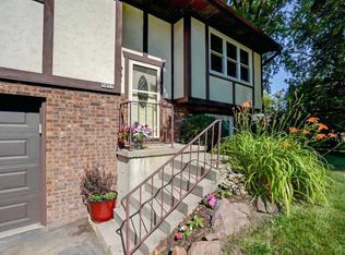 5877 Rattmann Rd, Madison, WI 53718