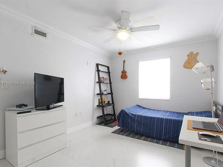 49 Majorca Ave #303 — Photo 15