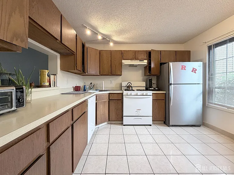 149 Abbot Ct — Photo 5