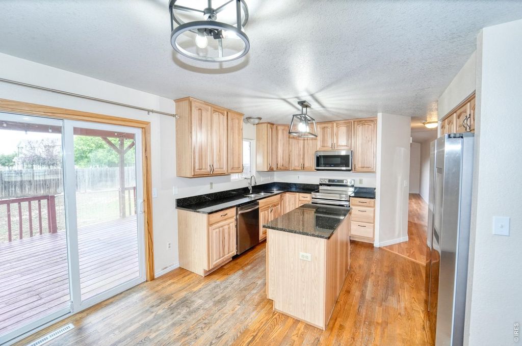 386 Sunmountain Dr