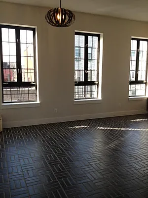 Rented by Full Time Management | media 77