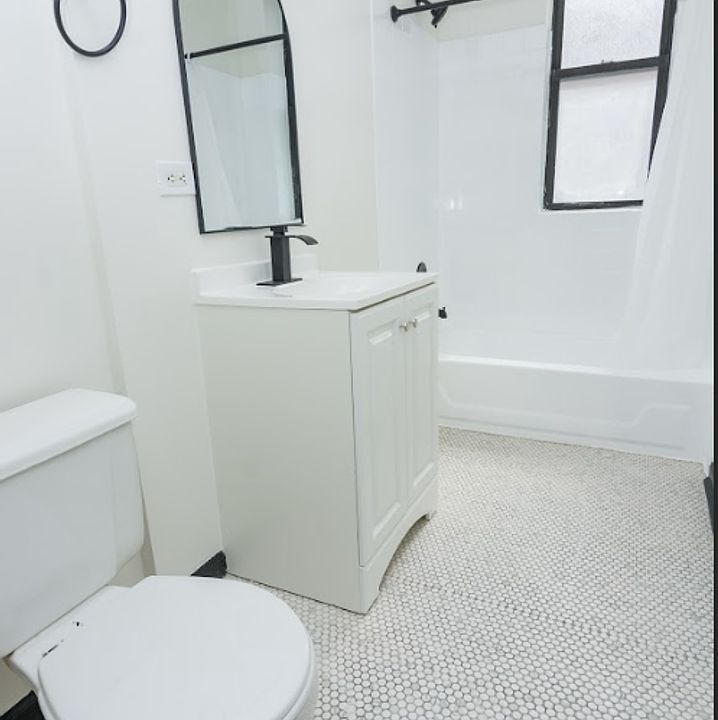 1st image of 5635 W Washington Blvd #1332