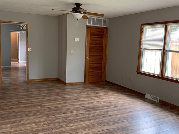 2nd image of 4421 Orchard Park Dr