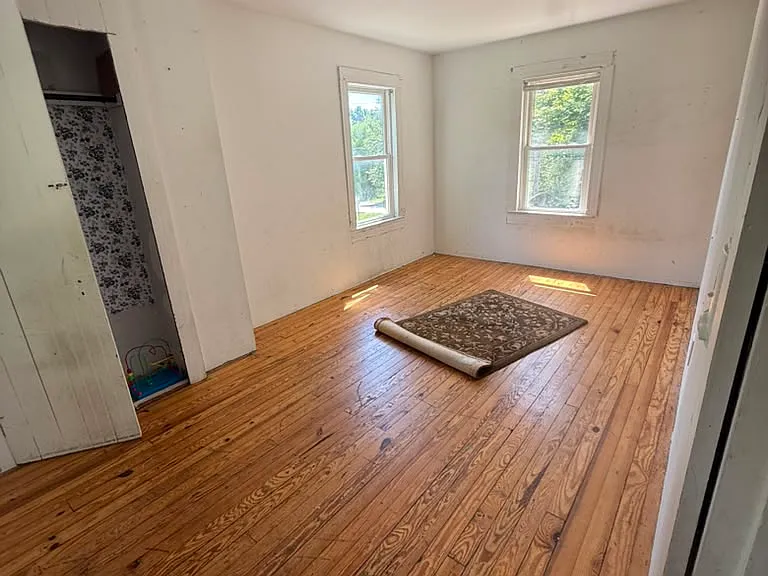 430 N Main St — Photo 4