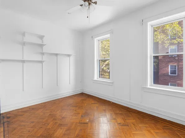 99 Ocean Parkway image 5 of 11