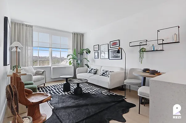 Rented by REZI | media 63