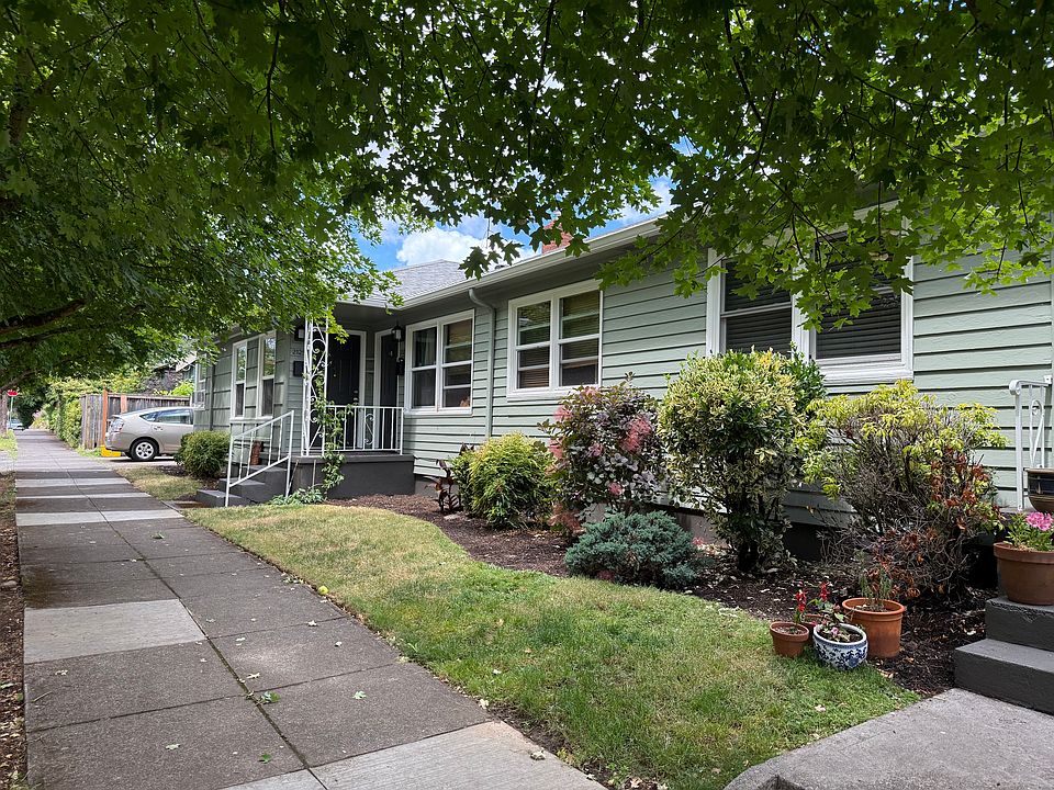 1st image of 2133 NE Wygant St