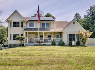 27 Sandra Ln, Monroe, NY 10950