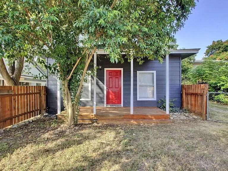 611 Nelray Blvd #A — Photo 11