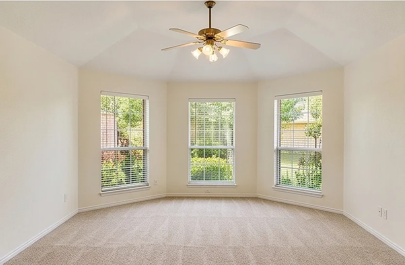 3 bed, 1867 sqft, $2,350 — Photo 3