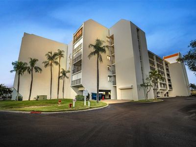 19111 Vista Bay Dr APT 211, Indian Shores, FL, 33785