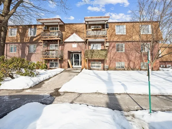 144 Thissell Ave Unit 11, Dracut, MA 01826