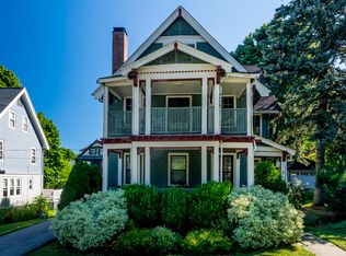 5 Bacon St, Winchester, MA 01890