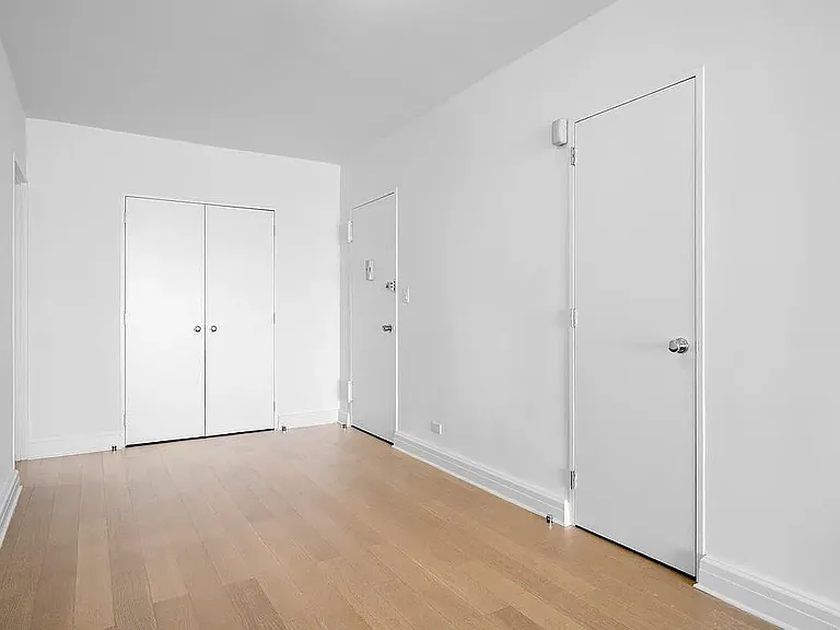 215 E 68th St #30B — Photo 9