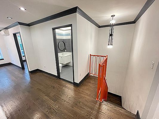 3rd image of 1030 Bergen St #1B