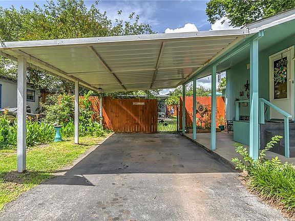3rd image of 3914 Pecan Valley Ct