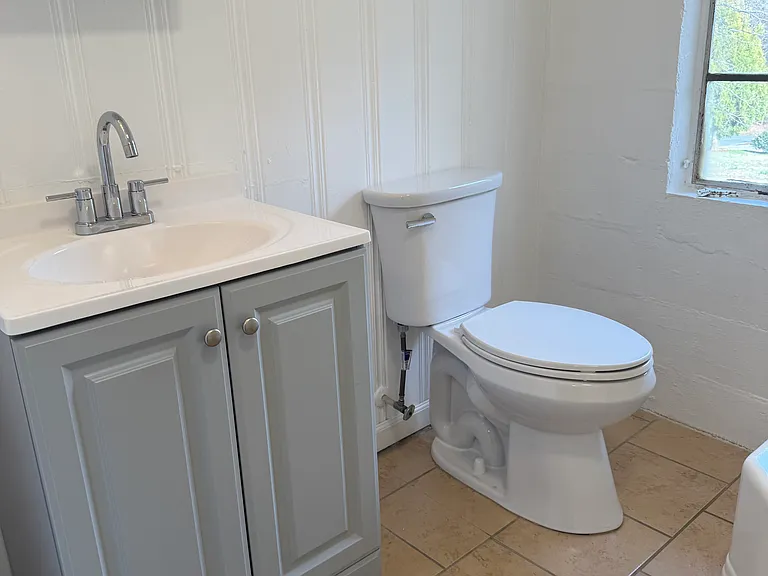 613 Bellhaven St #615-1/2 — Photo 7