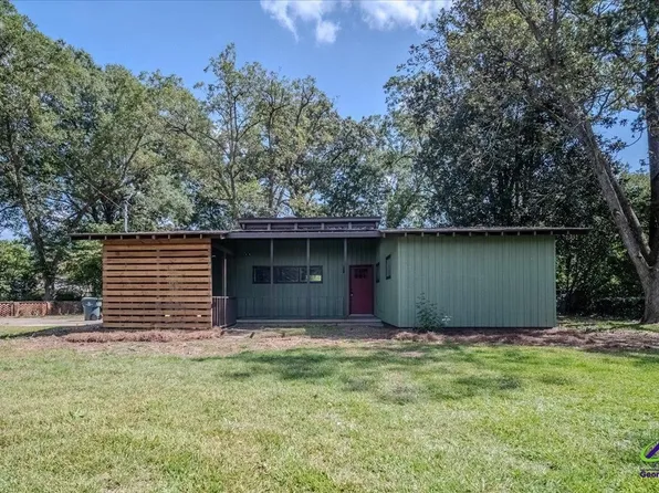 410 Hardeman Ave, Fort Valley, GA 31030