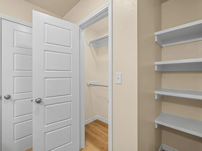 11207 N Cres #2800-B — Photo 18