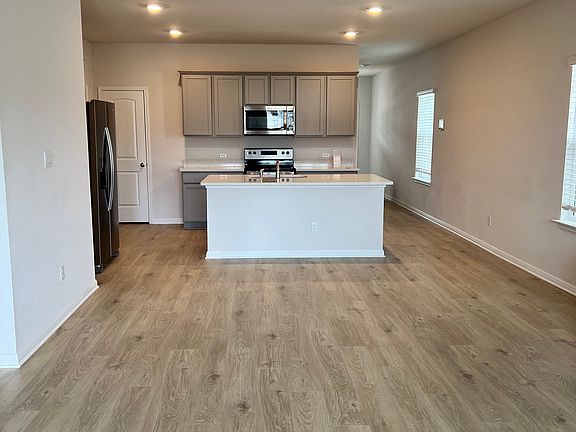 2nd image of 197 Grey Slate Ave