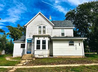 104 E 15th St, Yankton, SD 57078