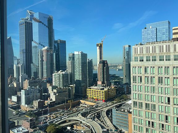4th image of 350 W 42nd St APT 33B