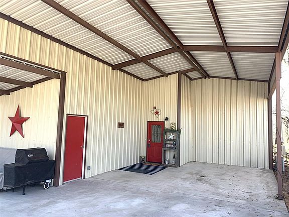 3rd image of 7018 Deer Hollow Ct
