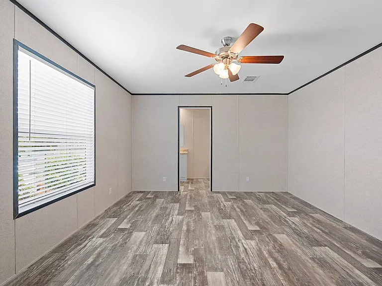305 W Buell Dr #50A — Photo 15