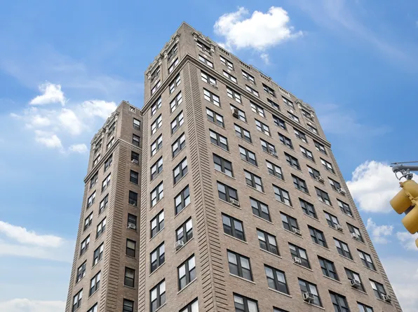 365 West 20th Street image 15 of 16