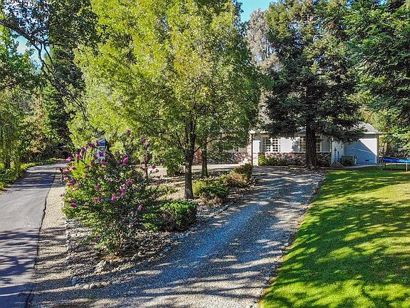 4th image of 6169 Lambert Ln