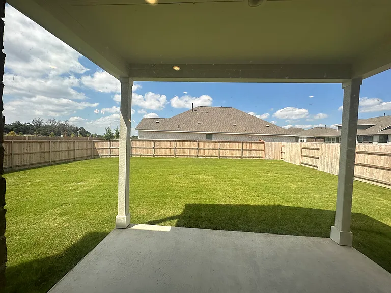 212 Swinging H Ln — Photo 7