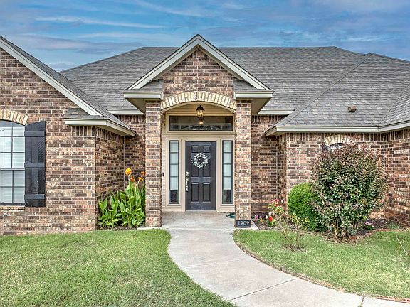 2nd image of 1909 Meadowview Dr