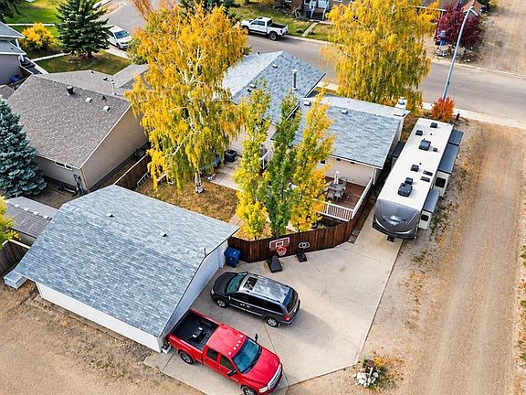 4th image of 101 W Shacker Cres
