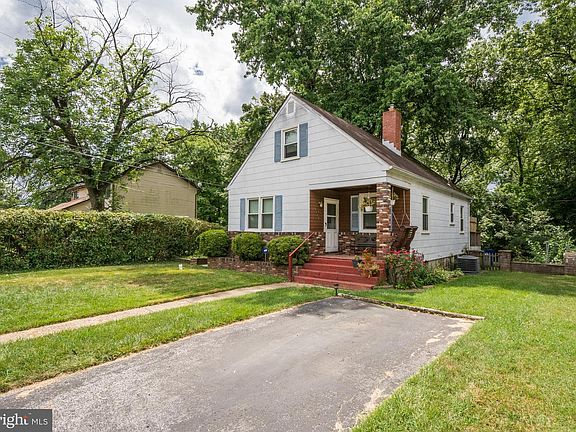 2nd image of 5716 White Ave