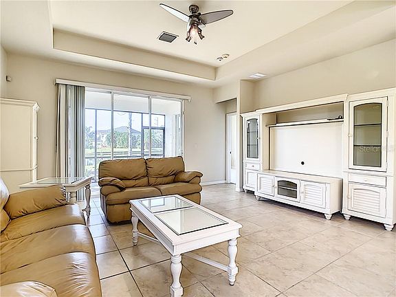 4th image of 11467 Saffron Ct