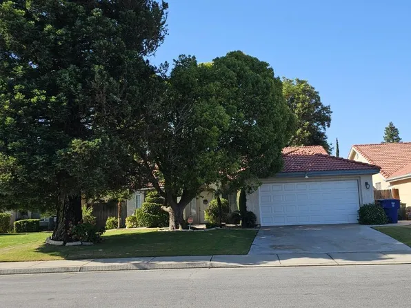 8701 White Rock Dr, Bakersfield, CA 93312