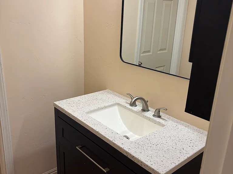 190 E 4380 N — Photo 37