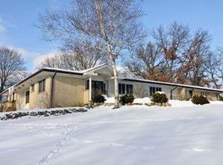 21407 Linden Ln, Kildeer, IL