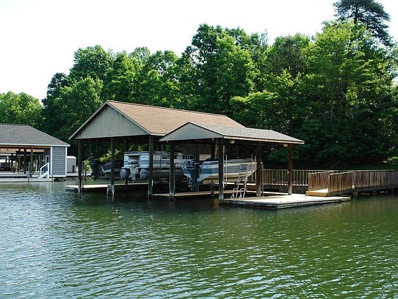 3rd image of 58 Viking Ct