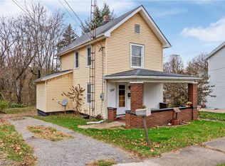 207 12th St NW, Massillon, OH