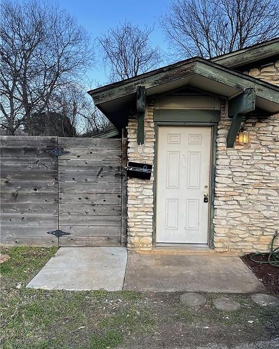 1st image of 1006 Emerald Wood Dr #A