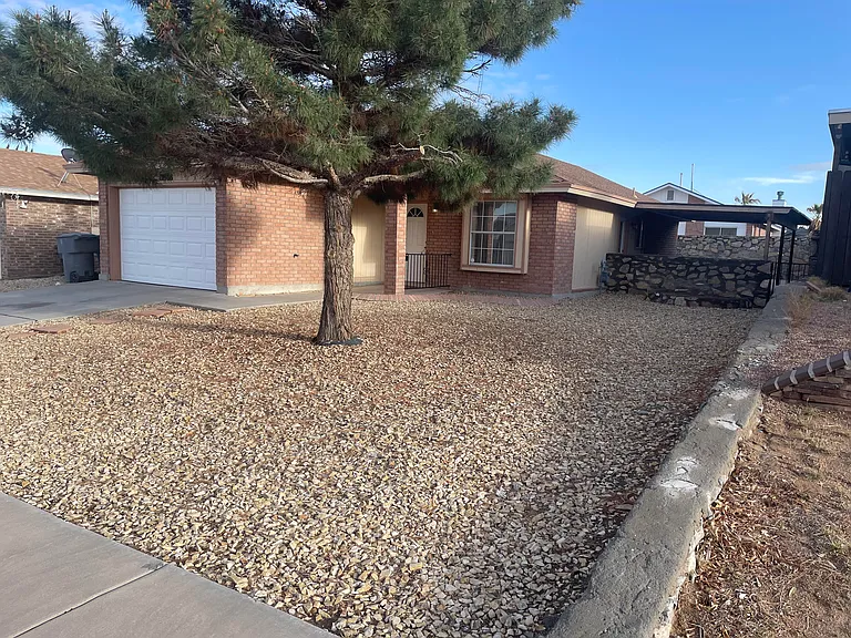 12508 Carlos Bombach Ave — Photo 2