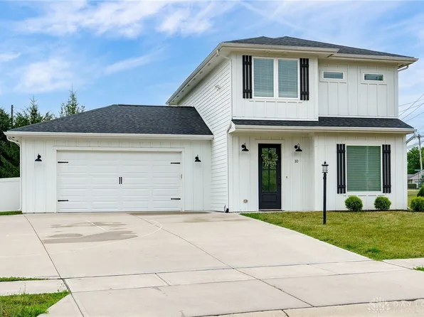 10 Juanita Ct, Springboro, OH 45066